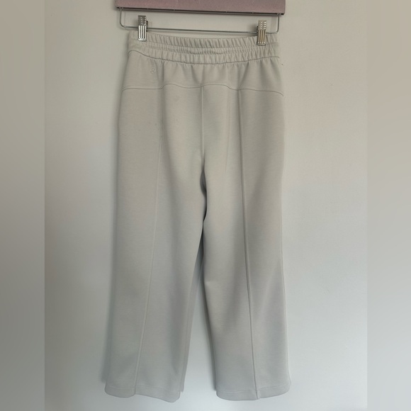 Lululemon Wide Leg Lounge Pants Softstream Bone Size 4 GUC - Picture 4 of 6